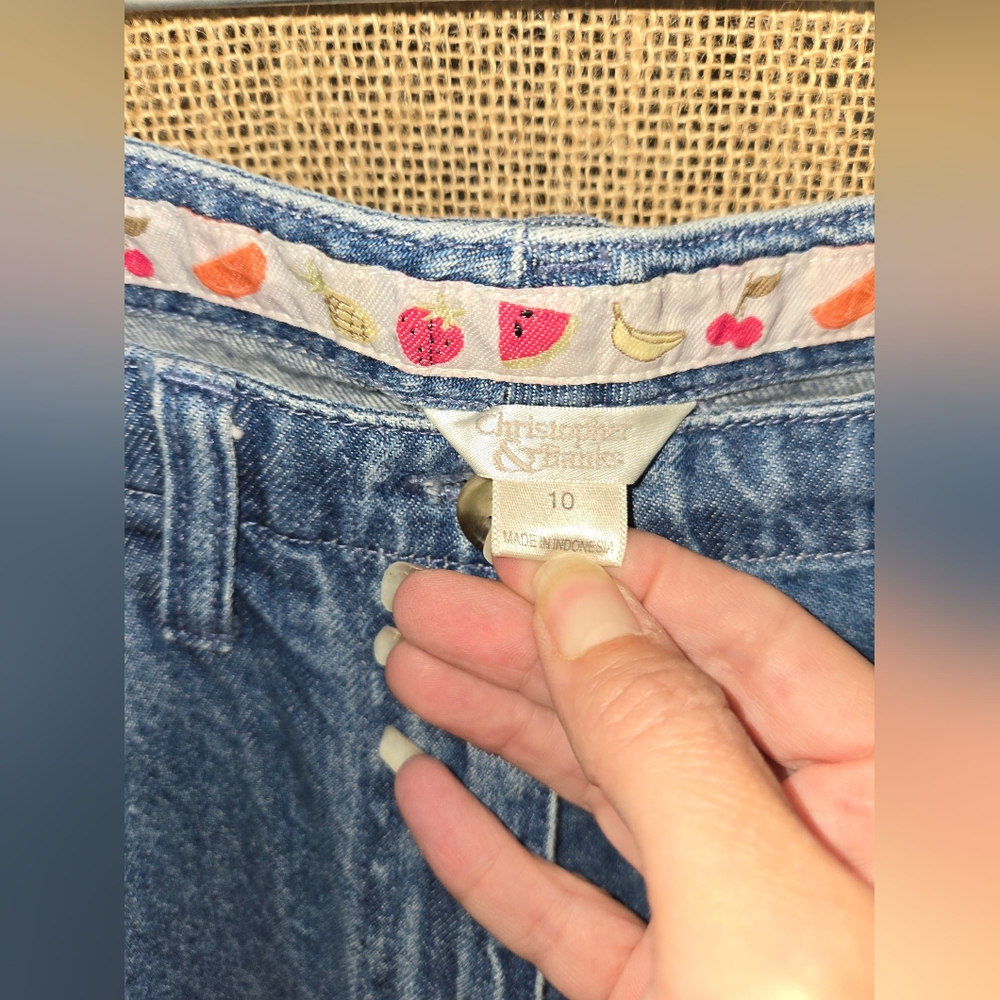 Women's Christopher & Banks Fruit Ribbon Embellished Denim Capris Size 10 - Picture 8 of 9